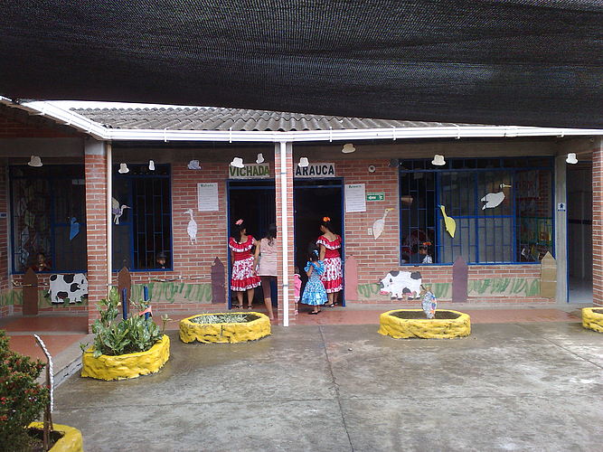 Profes organizando las clases