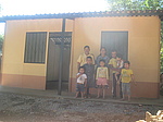 Familia en Vivienda Nueva