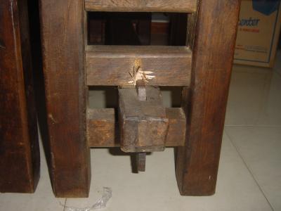 Pata Rota de la Mesa Comedor